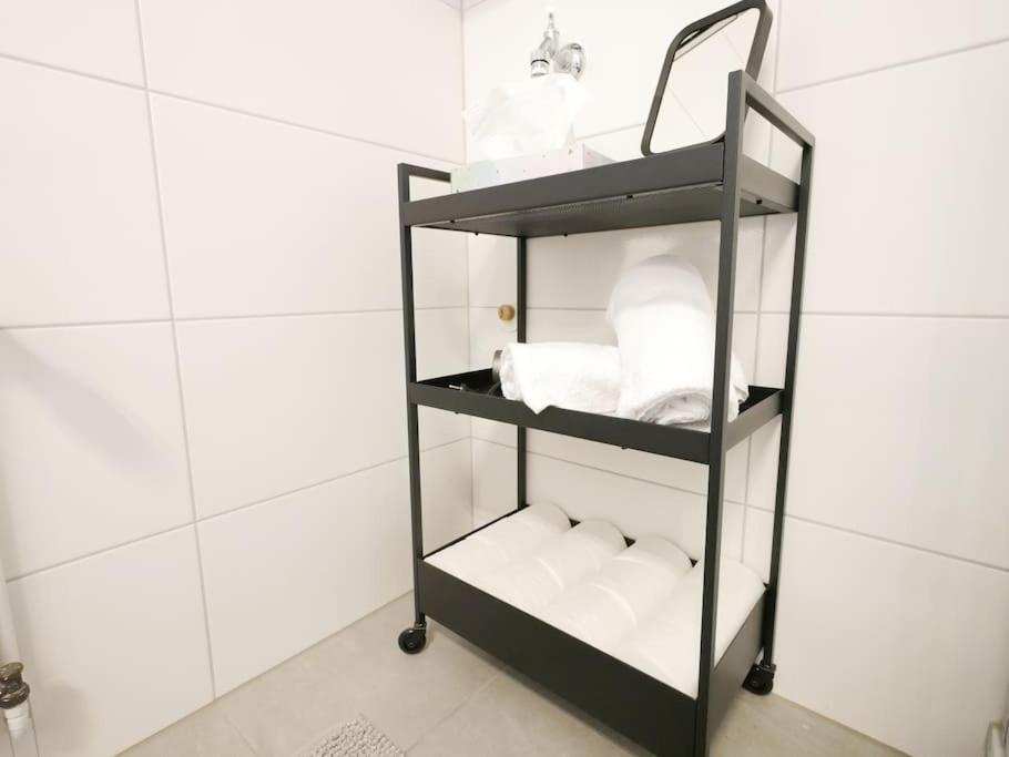 オスナブリュック75 M2, Zentral, Gemuetlich, Eigener Parkplatzアパートメント エクステリア 写真